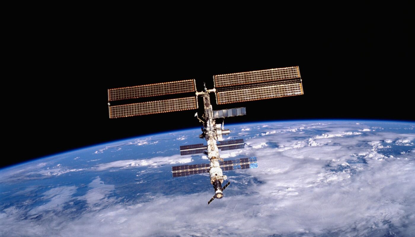 an Australian space company took an incredible photo of the ISS